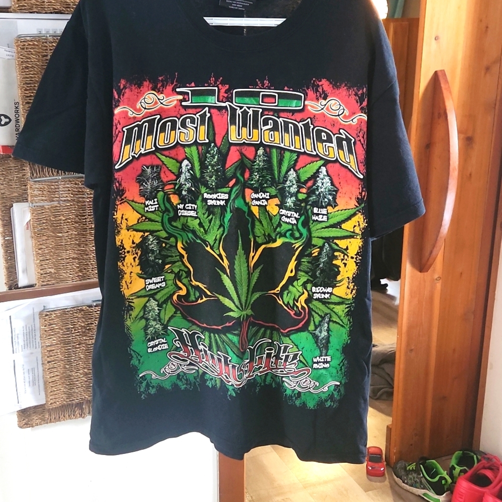 SICK cannabis t-shirt 10 MOST WANTED